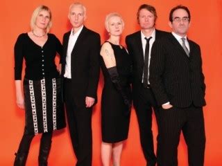 Chumbawamba hometown, lineup, biography .